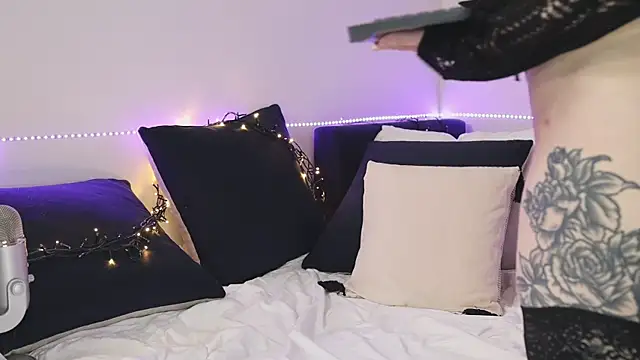 LikaBerry1 online show from 13, 1, 2025