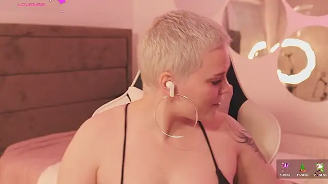 LikaBerry1 online show from 10, 2, 2026