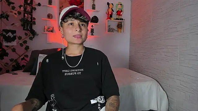 ZuryRamirez  online show from 24, 10, 2025