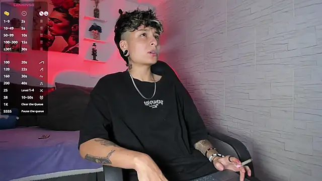 ZuryRamirez  online show from 8, 11, 2025