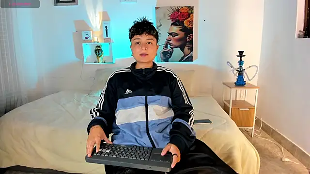 ZuryRamirez  online show from 12, 7, 2026