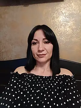 FireLily332 online show from 1, 2, 2025