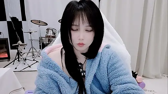 Vaness-a online show from 8, 4, 2026