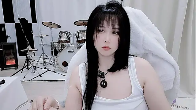 Vaness-a online show from 15, 4, 2026