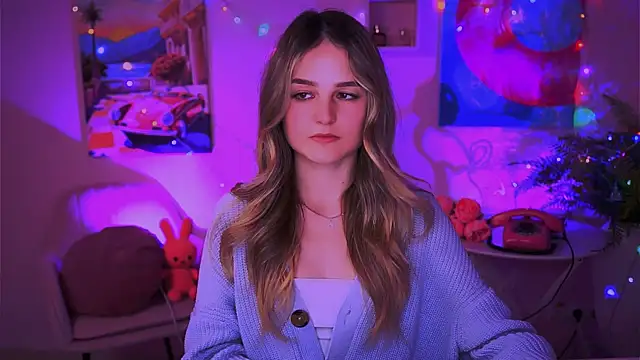 DeboraLarson online show from 6, 2, 2025