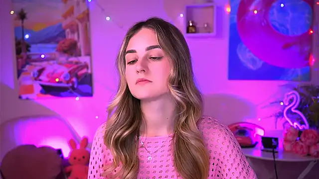 DeboraLarson online show from 17, 2, 2025