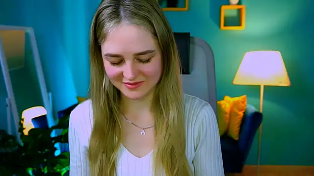 DeboraLarson online show from 9, 3, 2025