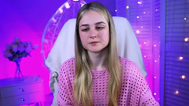 DeboraLarson online show from 19, 3, 2025