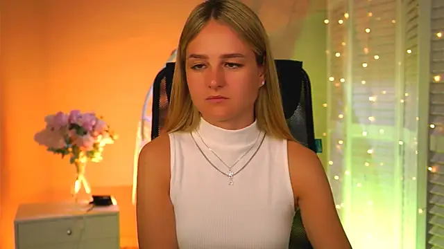 DeboraLarson online show from 1, 4, 2026