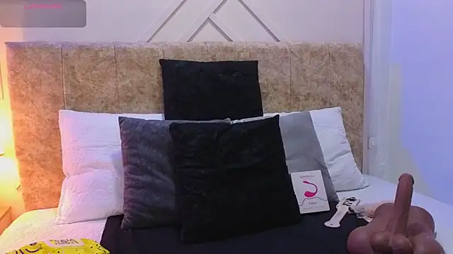 ashley  foxx  online show from 23, 2, 2026