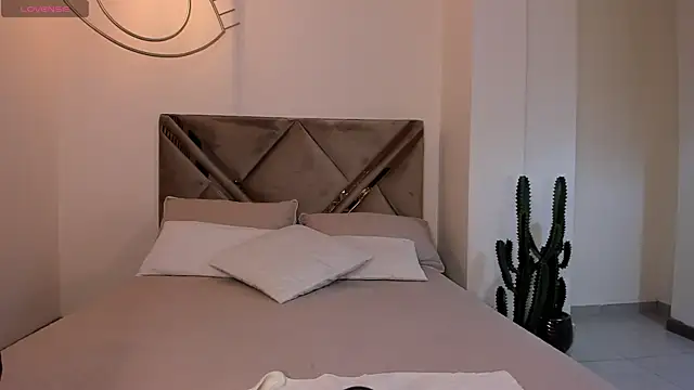 Snapshot of StacyWoods chatting on 6, 5, 2026 StacyWoods online show from 6, 5, 2026