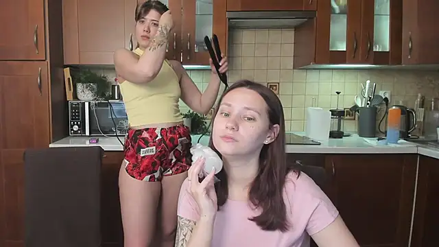 HotCaramellsTV online show from 19, 6, 2026
