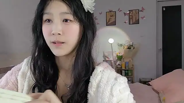 Luminous163 online show from 4, 3, 2025