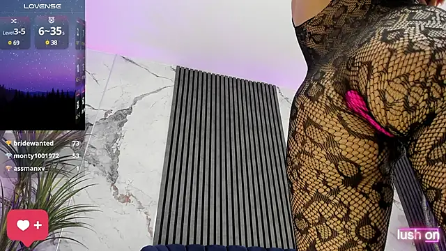 Just Mira  online show from 30, 1, 2025