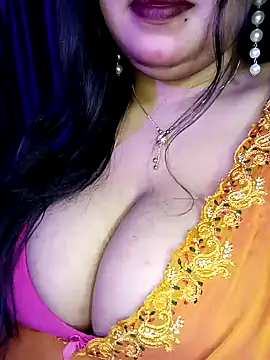 Snapshot of Suhanakhan00 chatting on 22, 2, 2025 Suhanakhan00 online show from 22, 2, 2025