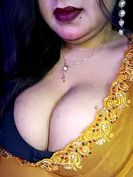 Snapshot of Suhanakhan00 chatting on 2, 3, 2025 Suhanakhan00 online show from 2, 3, 2025