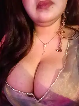 Snapshot of Suhanakhan00 chatting on 20, 7, 2026 Suhanakhan00 online show from 20, 7, 2026