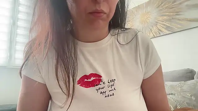 Snapshot of Serena_4you chatting on 18, 5, 2026 Serena 4you online show from 18, 5, 2026