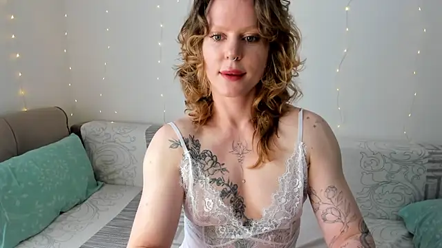Snapshot of AngelikaBurn chatting on 29, 5, 2026 AngelikaBurn online show from 29, 5, 2026