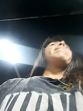 Karenn12 online show from 7, 11, 2025