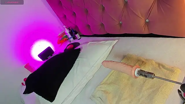 kyliestteel online show from 25, 10, 2025