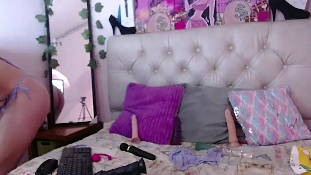 Snapshot of sarawiliamx chatting on 28, 2, 2025 sarawiliamx online show from 28, 2, 2025