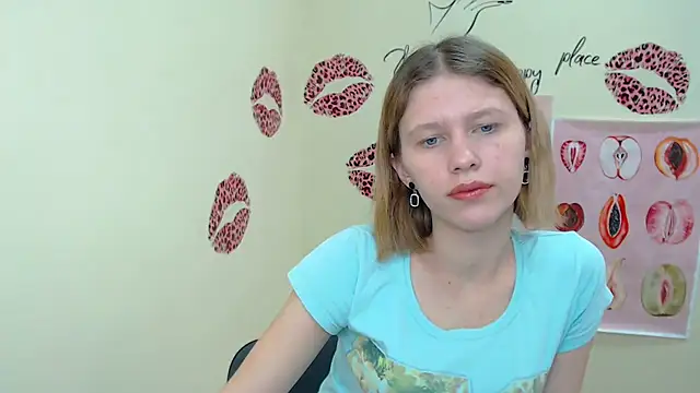 Snapshot of StellaCRL chatting on 15, 2, 2025 StellaCRL online show from 15, 2, 2025
