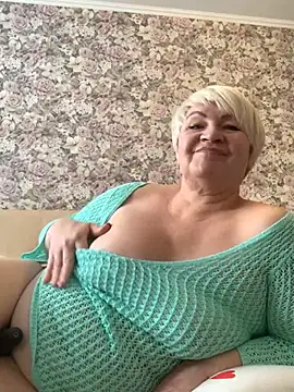 Laura Millf online show from 25, 2, 2025