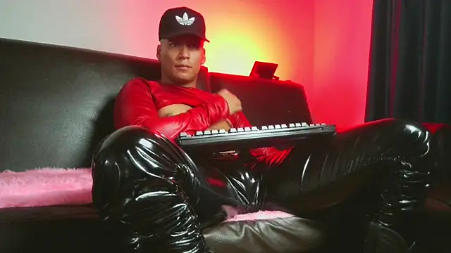 Leonnardo Jaramillo online show from 8, 3, 2025