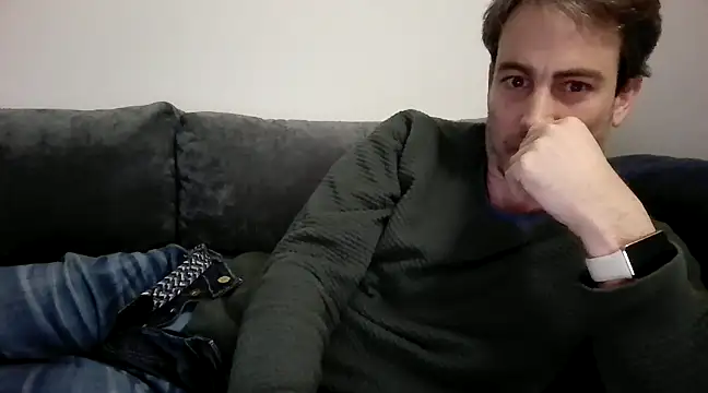 Snapshot of basquehotboy chatting on 4, 1, 2025 basquehotboy online show from 4, 1, 2025
