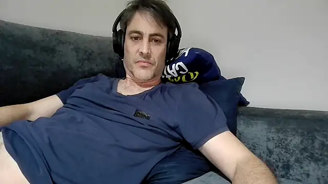 Snapshot of basquehotboy chatting on 8, 1, 2025 basquehotboy online show from 8, 1, 2025