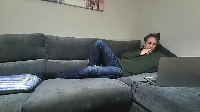 Snapshot of basquehotboy chatting on 15, 1, 2025 basquehotboy online show from 15, 1, 2025
