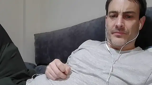 Snapshot of basquehotboy chatting on 21, 3, 2025 basquehotboy online show from 21, 3, 2025