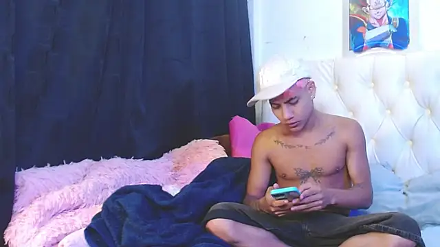 Snapshot of Sexys_Boys_Hot1 chatting on 23, 1, 2025 Sexys Boys Hot1 online show from 23, 1, 2025