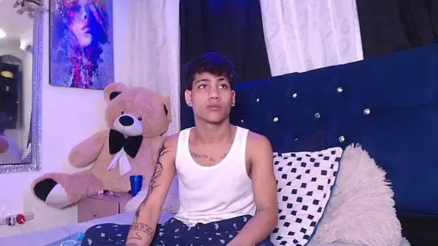 Snapshot of Sexys_Boys_Hot1 chatting on 20, 9, 2025 Sexys Boys Hot1 online show from 20, 9, 2025