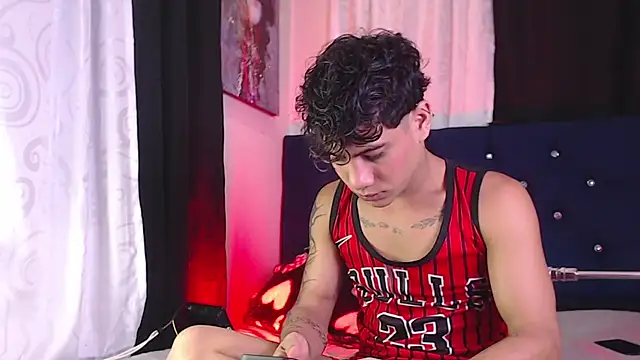 Sexys Boys Hot1 online show from 15, 2, 2026