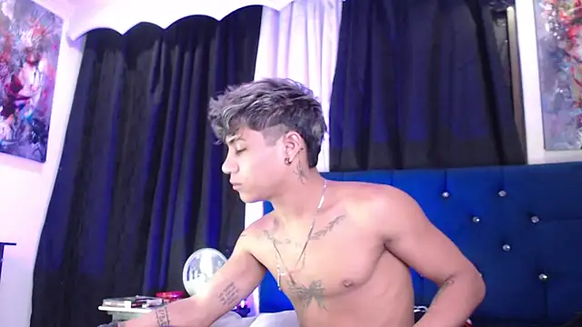 Snapshot of Sexys_Boys_Hot1 chatting on 27, 5, 2026 Sexys Boys Hot1 online show from 27, 5, 2026