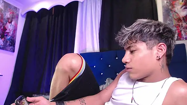 Snapshot of Sexys_Boys_Hot1 chatting on 31, 5, 2026 Sexys Boys Hot1 online show from 31, 5, 2026