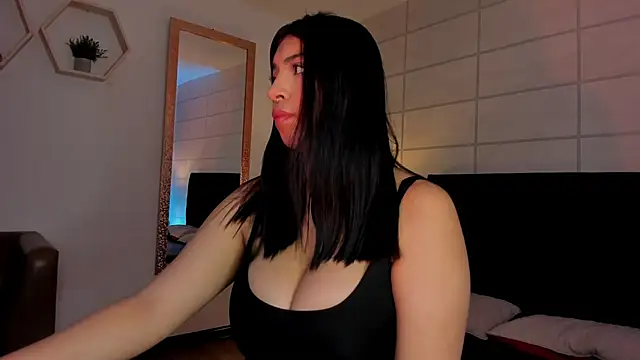 Christine Laam online show from 25, 2, 2026