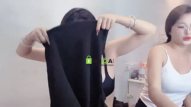 Snapshot of MM_YY_SS chatting on 12, 1, 2025 MM YY SS online show from 12, 1, 2025