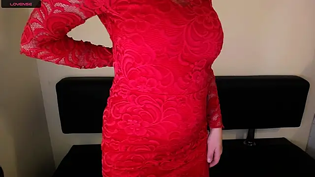 LaimaV  online show from 9, 9, 2025