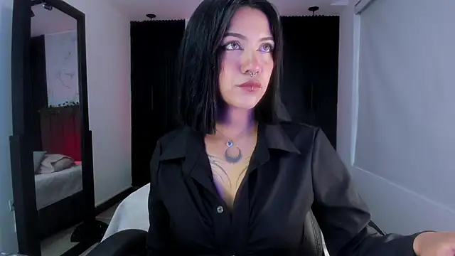 Gianna foxy online show from 5, 12, 2025