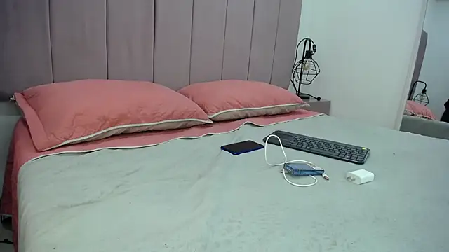 Snapshot of Nessa2905 chatting on 12, 12, 2024 Nessa2905 online show from 12, 12, 2024