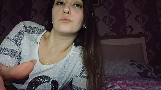 AlejandraDelaney online show from 24, 12, 2024
