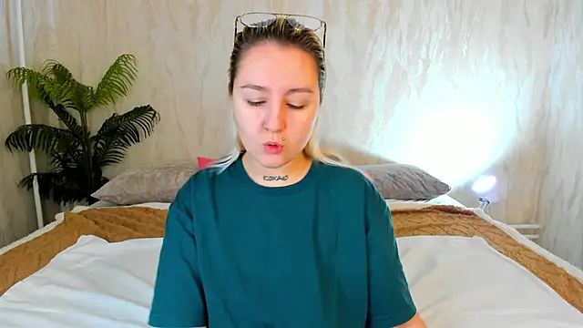 Debbie Taylor online show from 13, 10, 2025