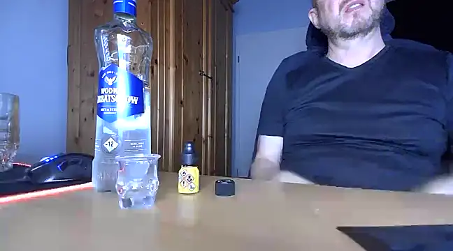 Tom PP cgn online show from 7, 1, 2025