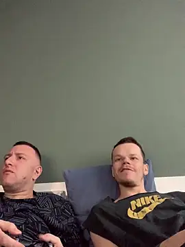 Snapshot of Maksiii-all chatting on 2, 2, 2025 Maksiii-all online show from 2, 2, 2025