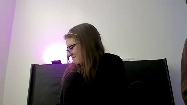 Aurora blossom   online show from 2, 12, 2025