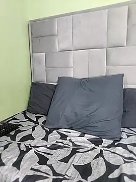 ThickPearlx23 online show from 28, 11, 2025