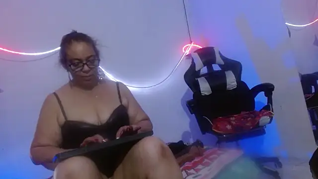 PervertedMature online show from 24, 5, 2026
